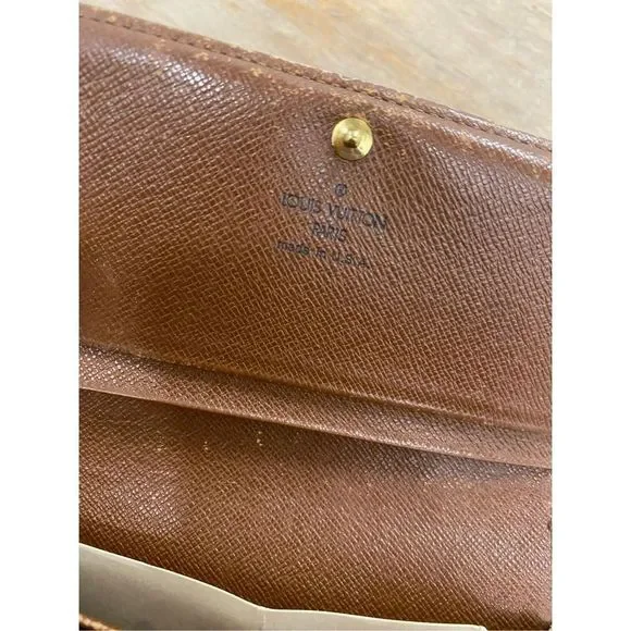 Louis Vuitton 2003 Monogram Porte Monnaie Billets Tresor Wallet- Vintage Burrito